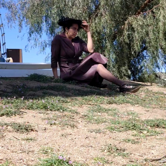 Poshmark - Picture 7 of 8